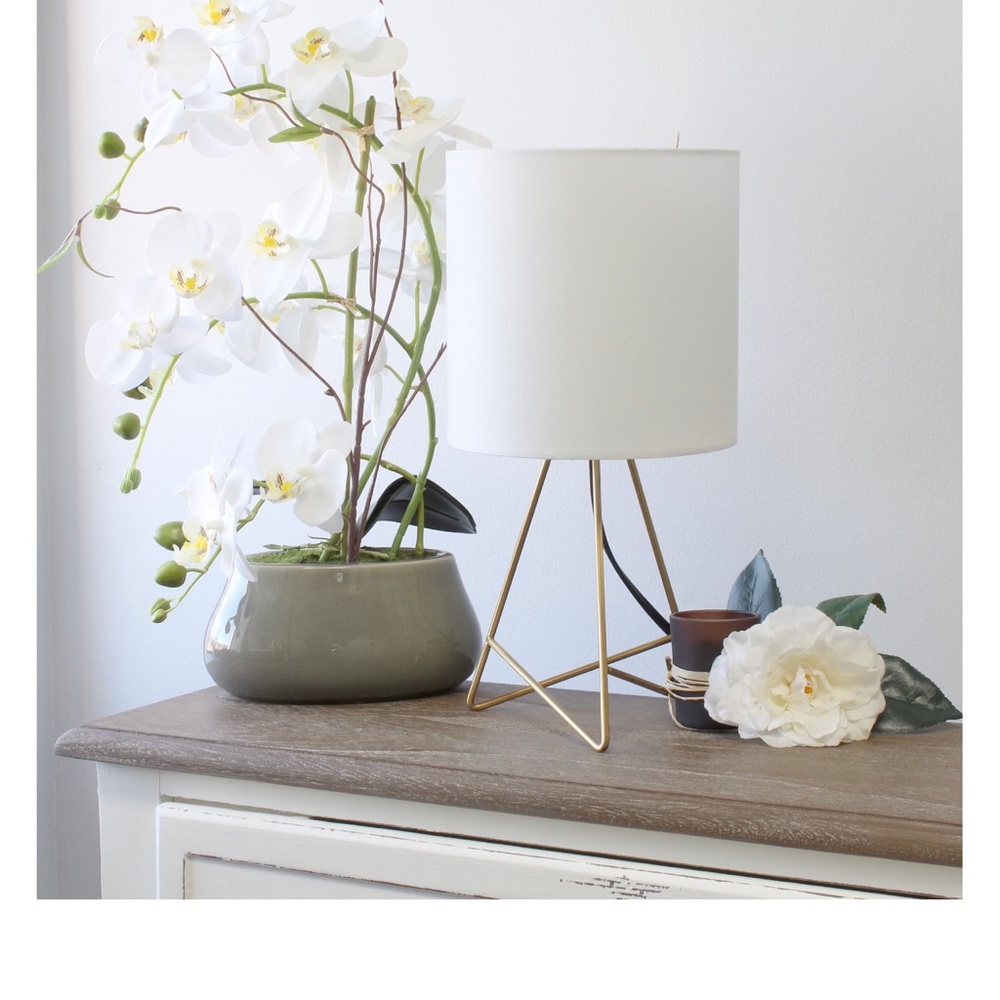 Lamp - Picture 2 of 5